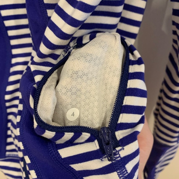 Lululemon Define Jacket - Picture 6 of 6